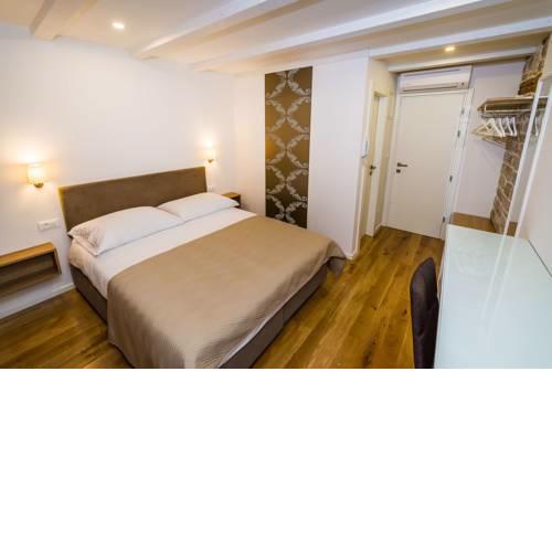 S Rooms