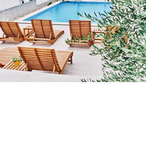 Salis Apartments