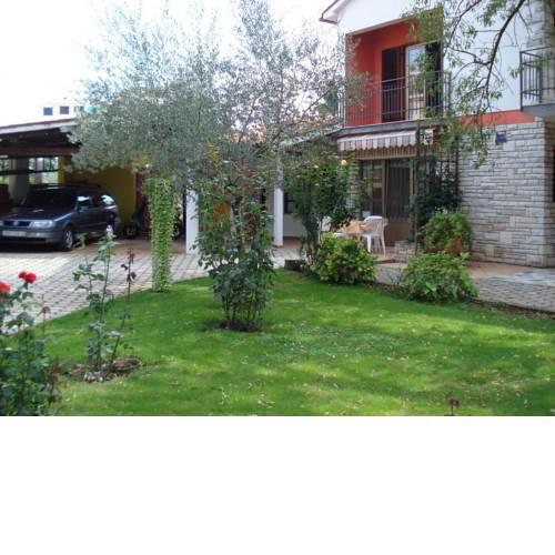 SANDRA house with apartment