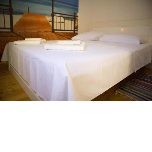 Sea room in the center of Vis