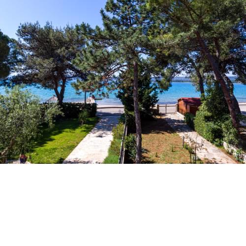 Sea Sound Apartments Rea