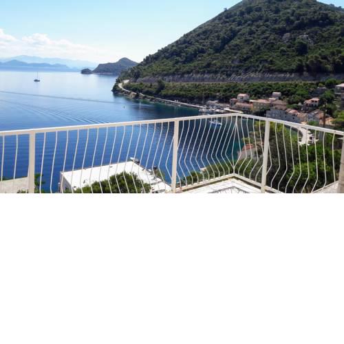 Sea view apartment for two,Sobra