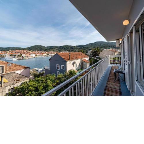 Sea View Apartment Lea