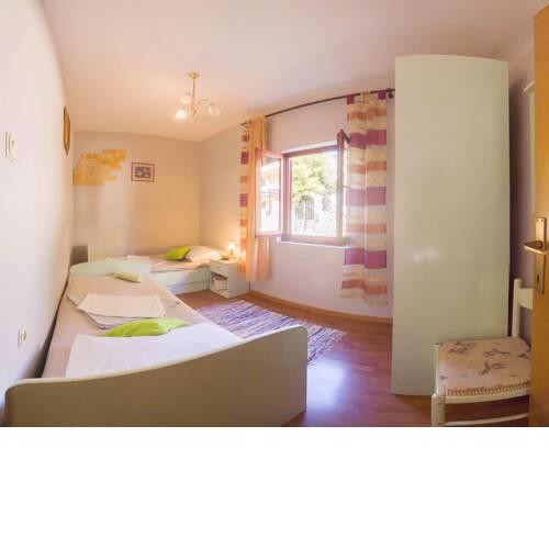 Sea view apartment no1