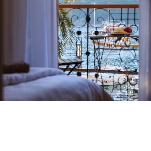 Seafront rooms Koluna