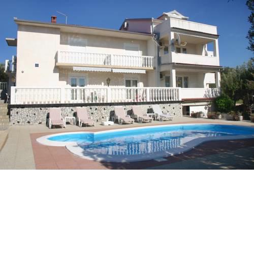 Seaside apartments with a swimming pool Barbat, Rab - 4951