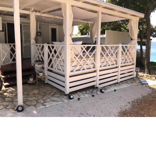Seaside apartments with a swimming pool Novalja, Pag - 18078