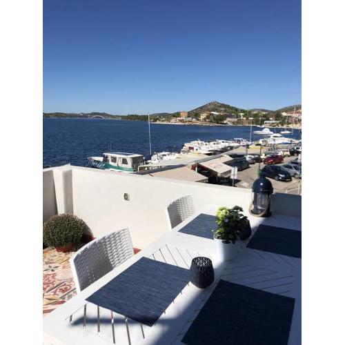 Seaside I