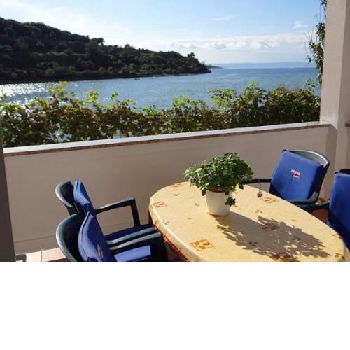 Seaview Apartments Kampor 3708