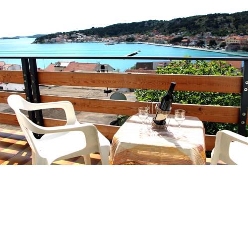 Seaview House in Tisno