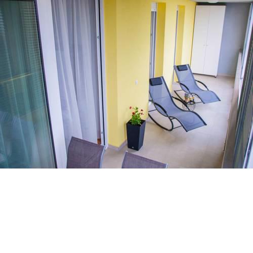 Seaview new apartment near the beach