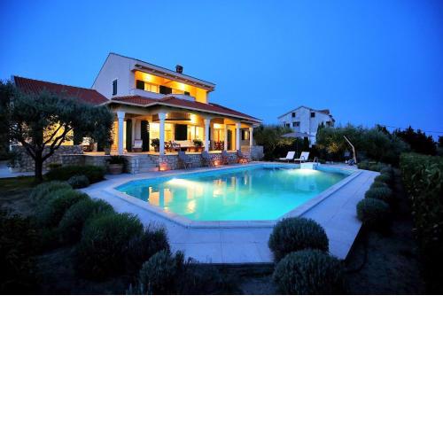 Seaview Villa Clara for 12 guests