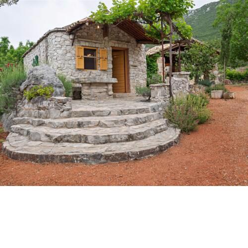 Secluded Cottage in Trpanj with Garden