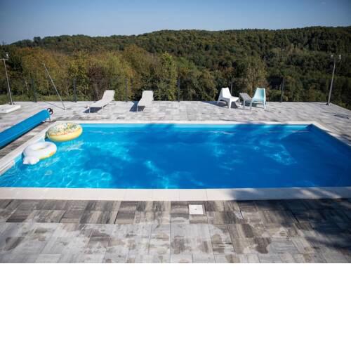 Secluded Holiday Home in Đurđevac with Swimming Pool