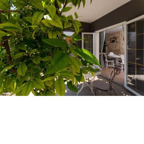 Silver City Apartment