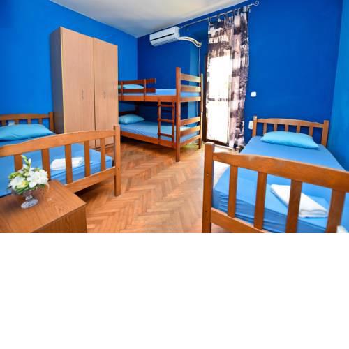 Simple&Central Hostel