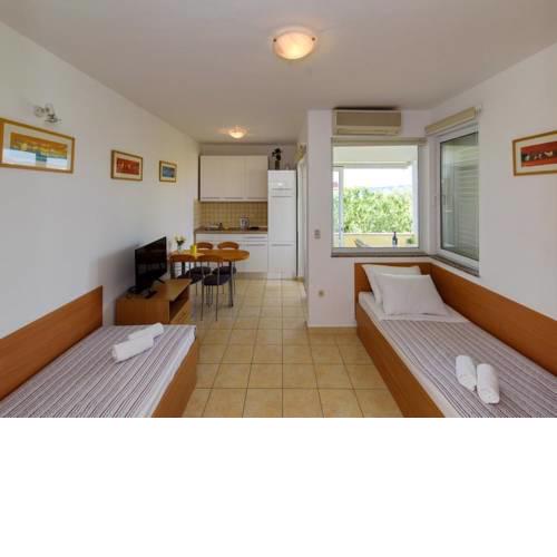 Simplistic Apartment in Sukošan with Balcony