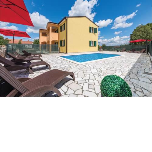 Six-Bedroom Holiday Home in Nedescina