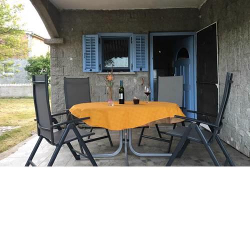 Small Summer House Arpa
