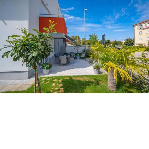 SOFIA house with apartment