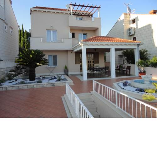 Soko Apartments & Rooms