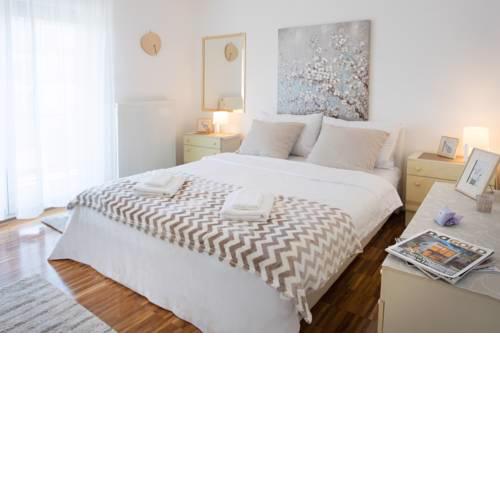 Spacious 2BDR Apartment with Beautiful Terrace
