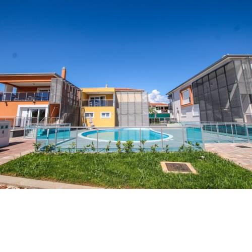 Spacious Apartment in Funtana with Swimming Pool