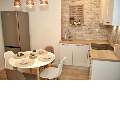 Split Apartment M&T