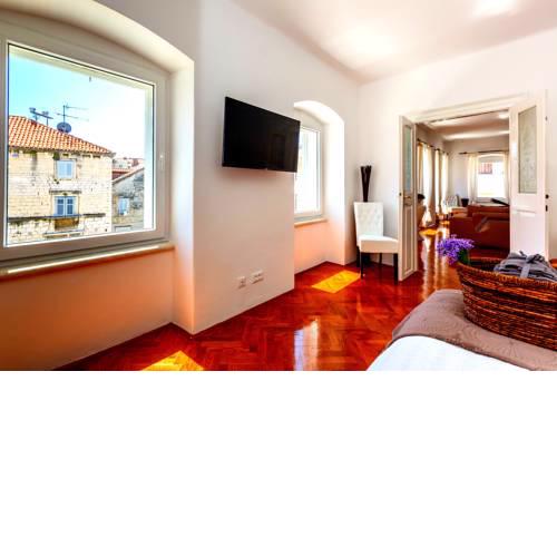 Split Luxury Collection