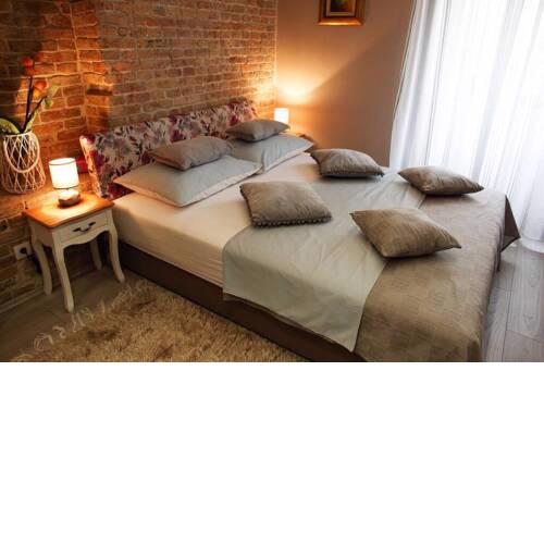 Split old town apartment 2