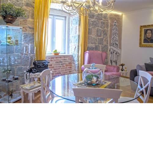 Split Theatre Apartments