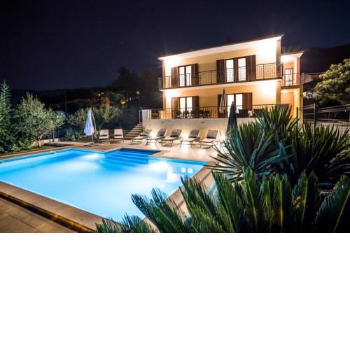 Split villa Dalmatica for 12