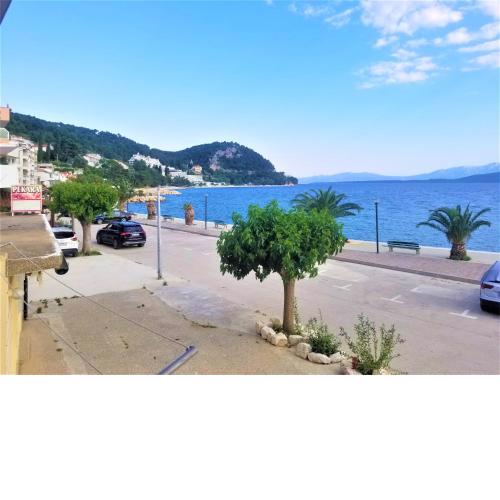 Stone house at the small port - with 2 studio`s