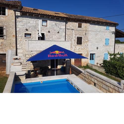 Stone House Istria HRIS1