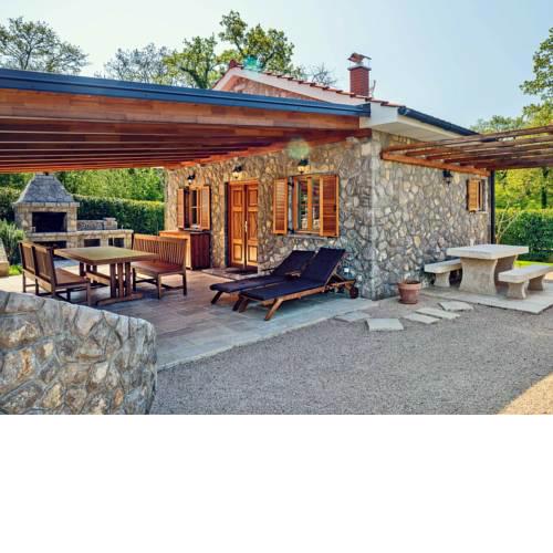 Stone House Luka