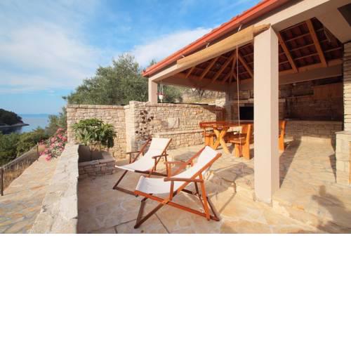 Stone House Mia