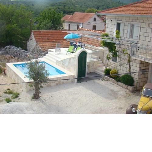 Stone house Zgogo