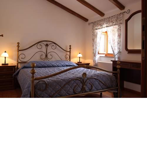Rona stone house apartments Janja