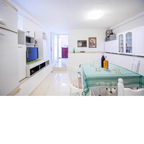 Studio apartman JOSIP