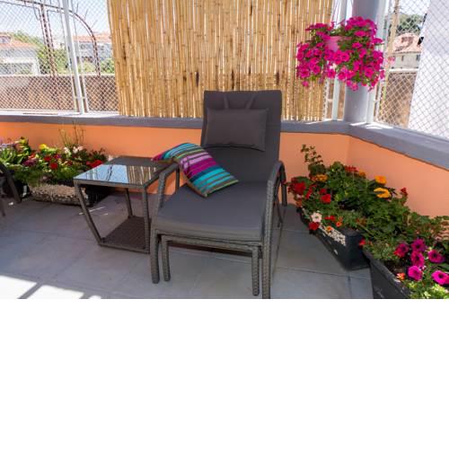 Studio apartment Agava with terrace near Old Town
