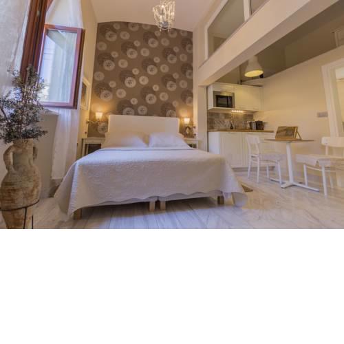 Studio apartment Amfora