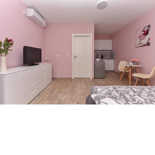 Studio Apartment Delux