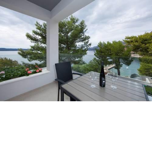 Studio Apartment in Brela with Sea View, Terrace, Air Conditioning, Wi-Fi (3524-4)