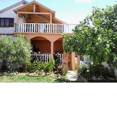 Studio Apartment in Nin with Balcony, Air Conditioning, Wi-Fi (3718-2)