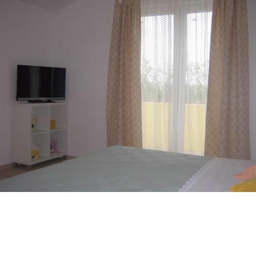 Studio Apartment in Novalja with Sea View, Balcony, Air Conditioning, Wi-Fi (3650-2)
