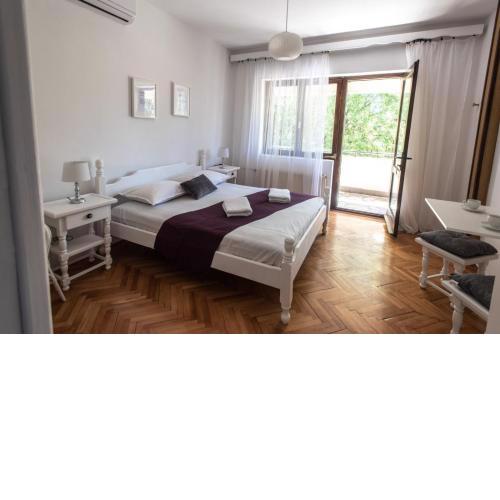 Studio apartment in Pakostane with balcony, WiFi 4819-7
