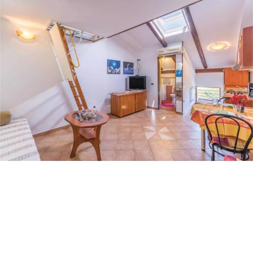Studio Apartment in Pula
