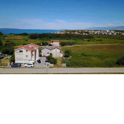 Studio Apartment in Vrsi with Terrace, Air conditioning, Wi-Fi (4824-1)