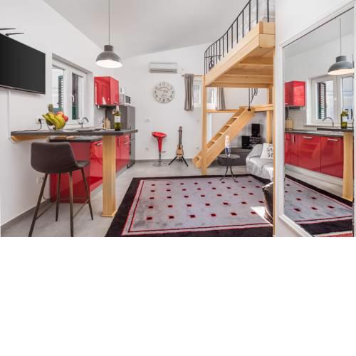 Studio Apartment Madonna