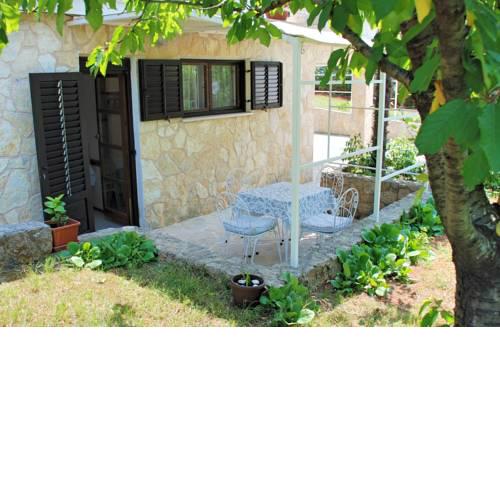 Studio Apartment Maya